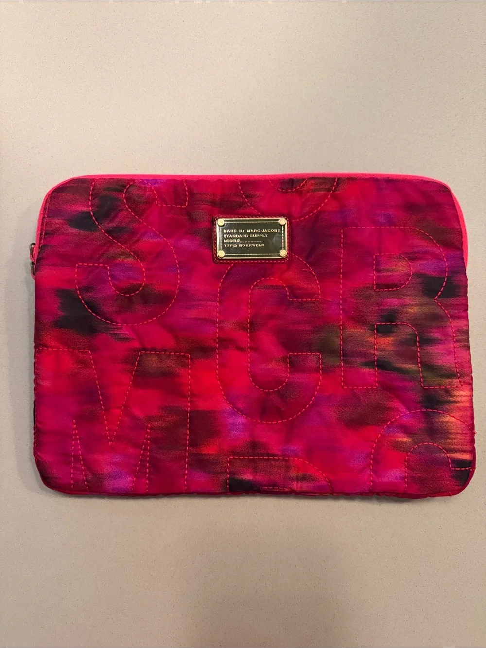 Marc by Marc Jacobs Fuchsia Tie Dye 14 inch Laptop Sleeve – Rare Y2K Era Piece